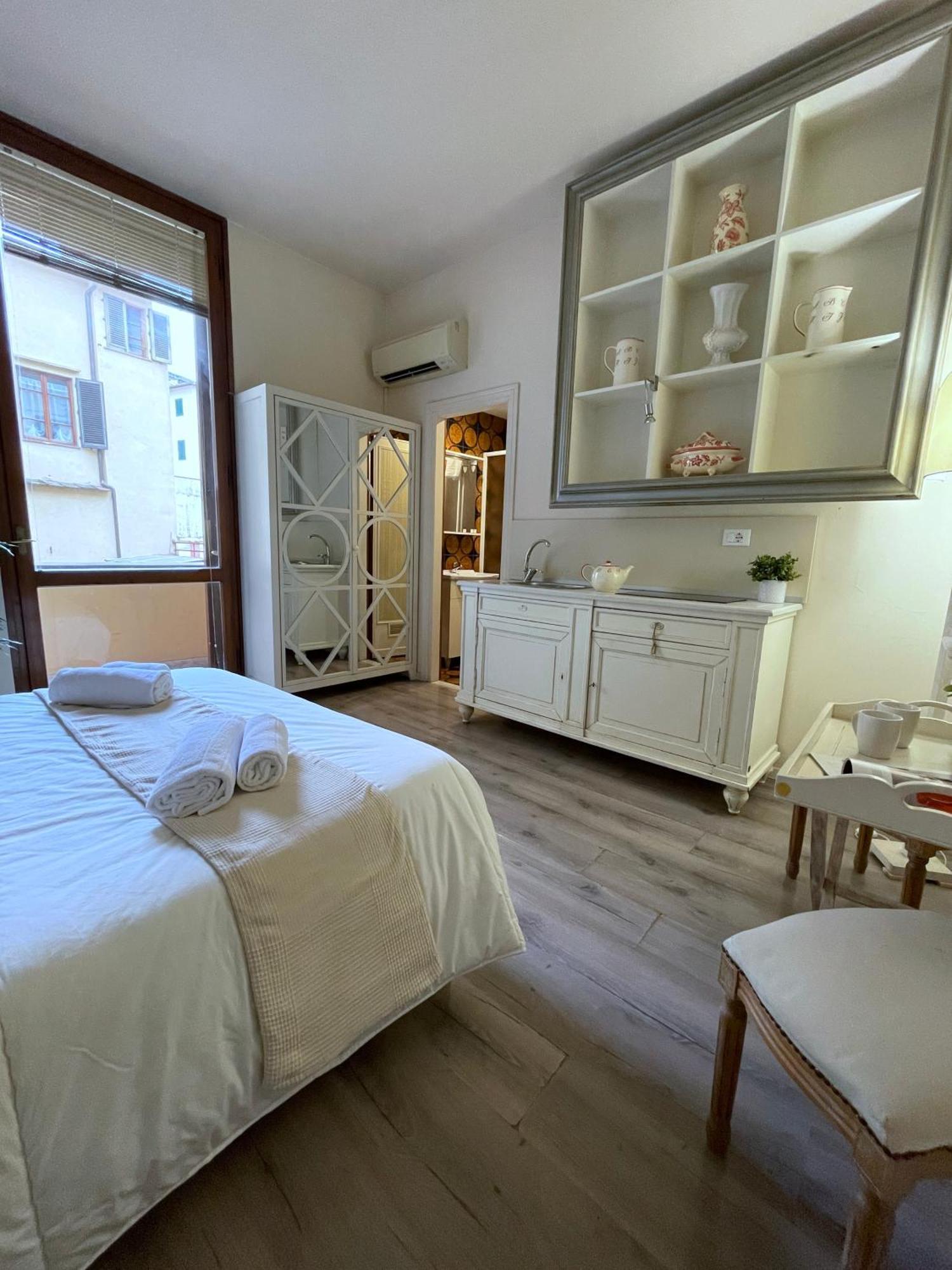 Charming Studio Next To The Duomo Florence Exterior photo